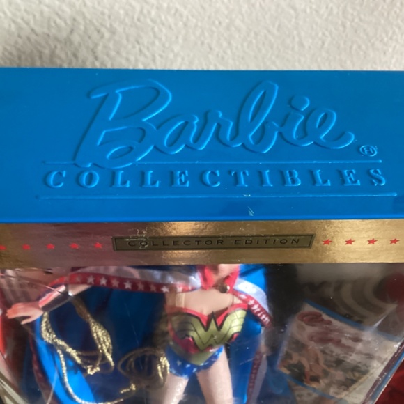 1999 Barbie as Wonder Woman. This Barbie is 25 years old she was  DC comics hero - Picture 4 of 7